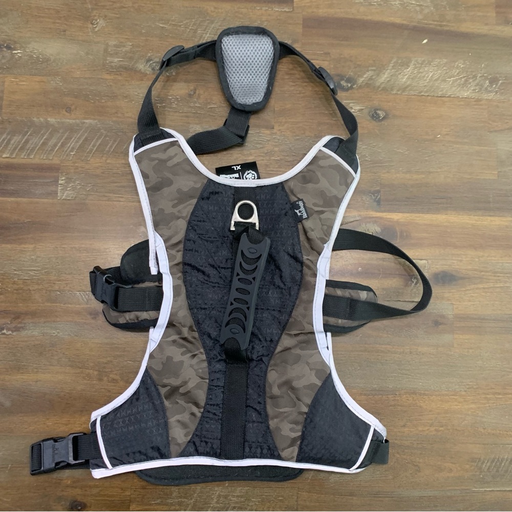 Camouflage padded dog harness size XL with lifting handle & adjustable straps